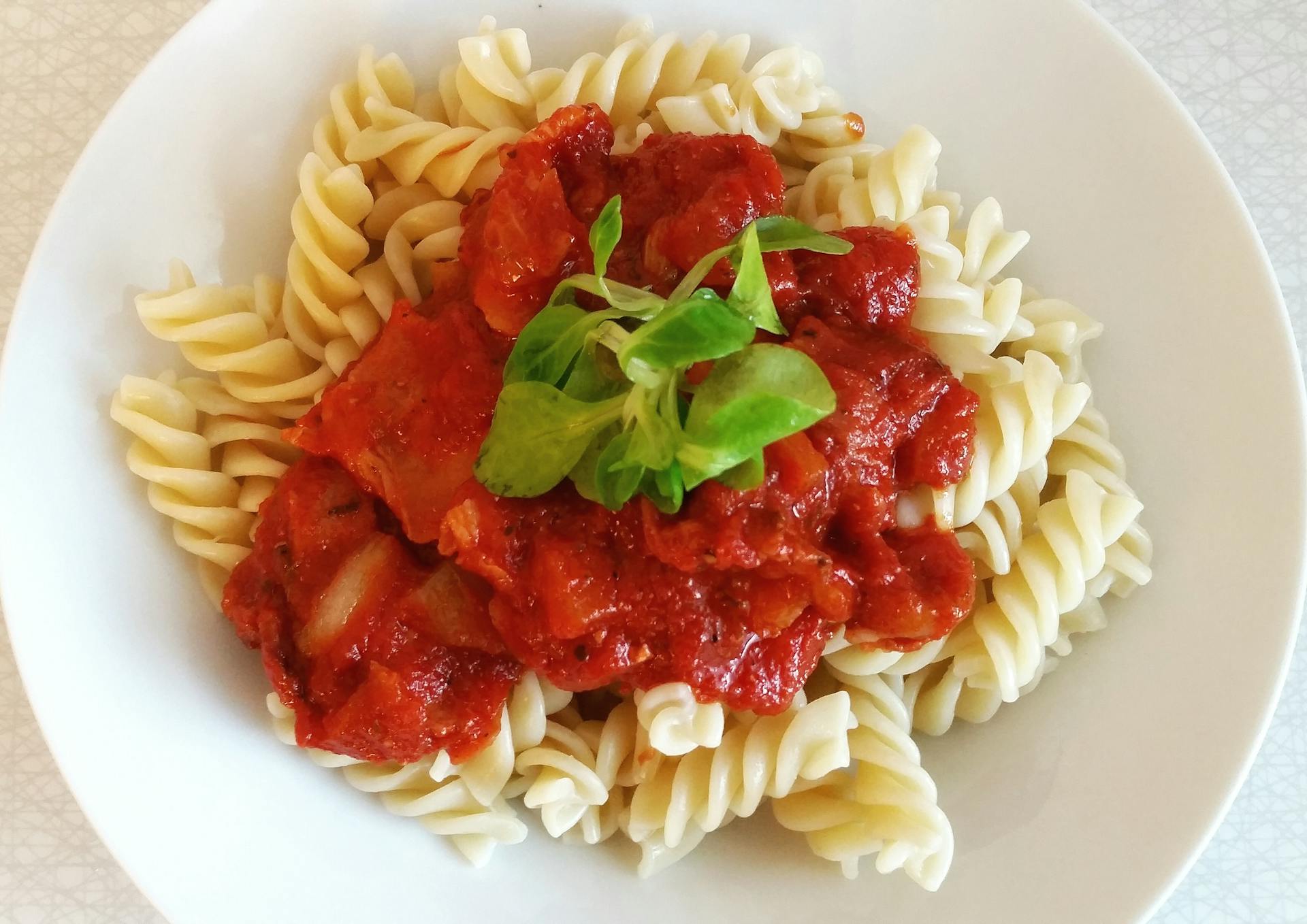 How Long Does A Jar Of Tomato Sauce Last In The Fridge? | Fridge.com