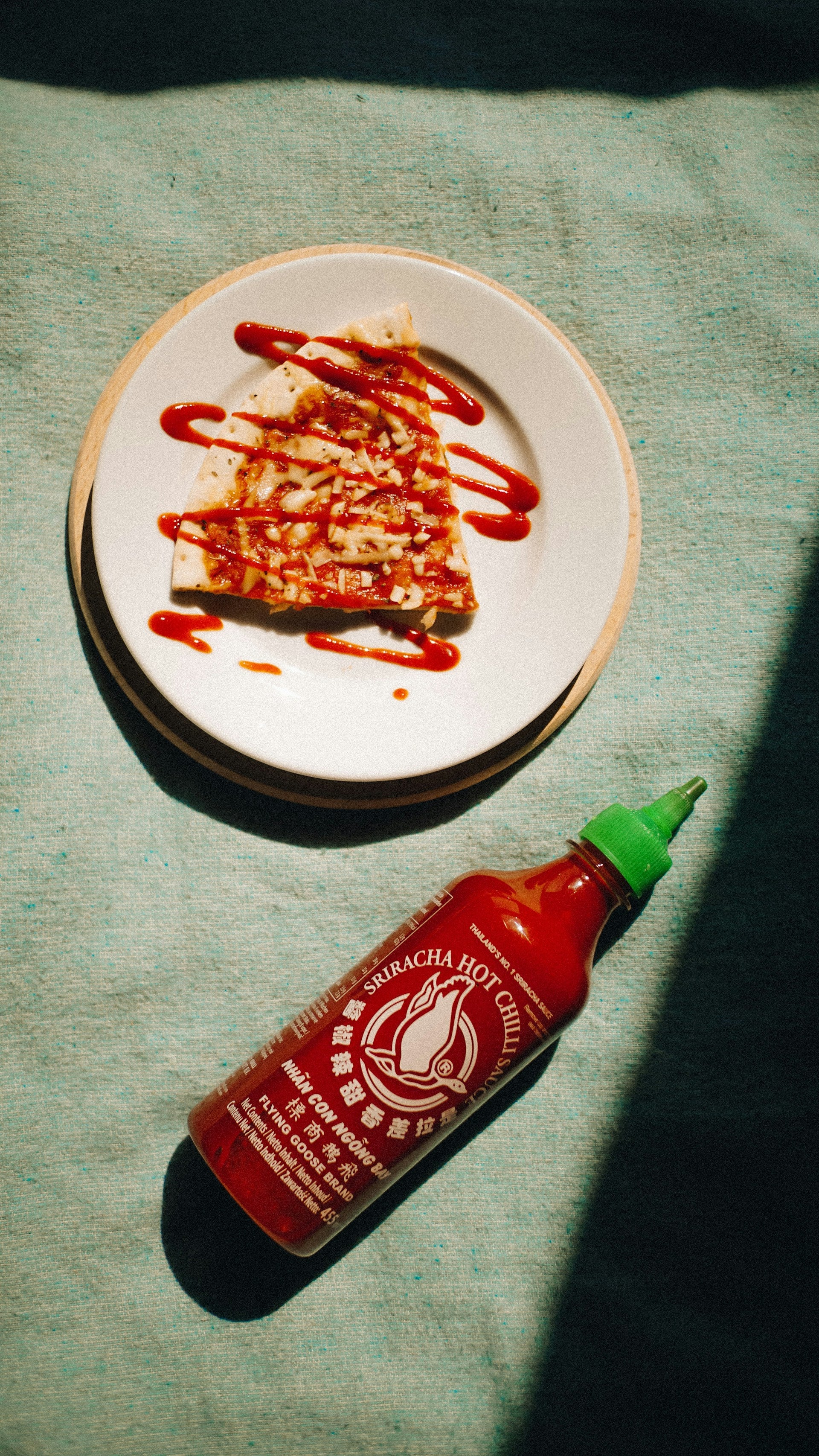 How Long Does Sriracha Last In The Fridge? | Fridge.com