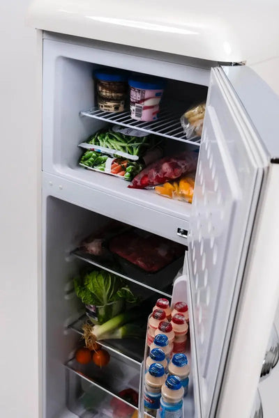 7.5 Cu. Ft. Capacity Retro Fridge Freezer Combo, Upright Fridge Freezer Combo, Apartment Size | Fridge.com