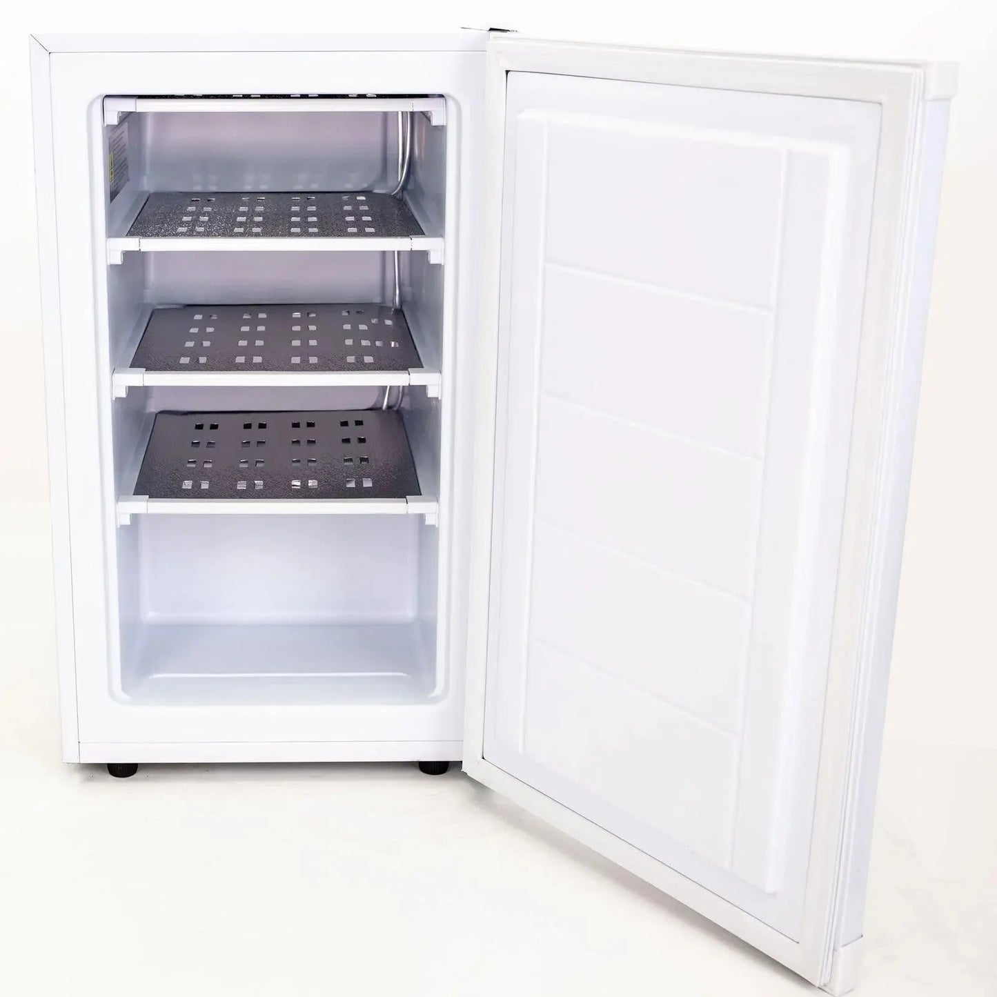 Avanti 2.8 Cubic Foot Small Mini Compact Vertical Upright Freezer Chest, White | Fridge.com