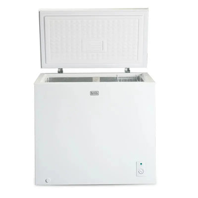 BLACK+DECKER 7.0 Cu. Ft. Chest Freezer, Holds up to 245 Lbs. of Frozen Food with Organizer Basket | Fridge.com