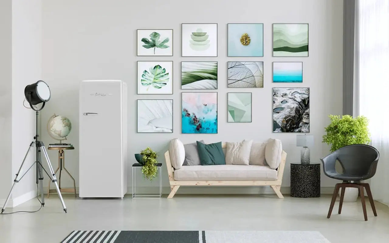 Classic Retro 21" Manual Defrost 5.5 Cu. Ft. Energy Star Certified Upright Freezer | Fridge.com