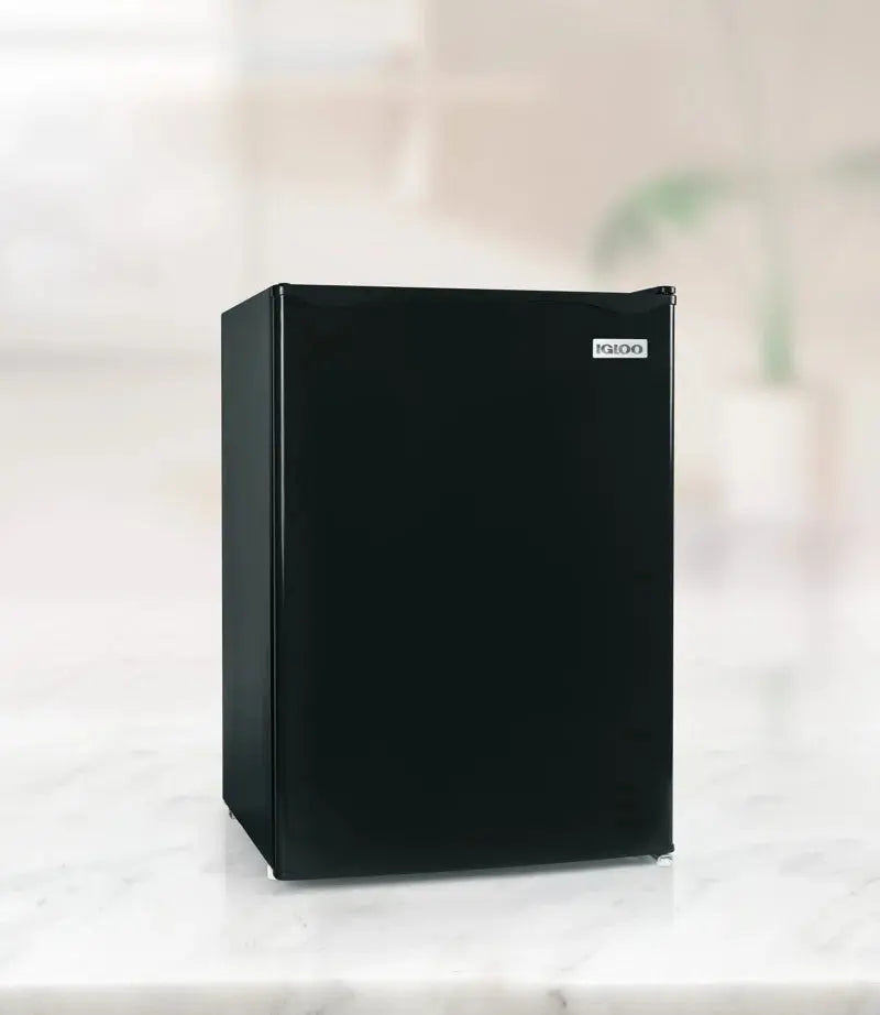 Igloo 8 Cans (12 Oz.) 2.6 Cubic Feet Outdoor Rated Freestanding Beverage Refrigerator | Fridge.com