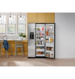 GE® ENERGY STAR® 23.0 Cu. Ft. Side-By-Side Refrigerator | Fridge.com