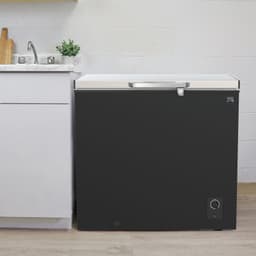 Kenmore 7 cu. ft. Compact Chest Freezer For Garage, Basement & Utility Room With Adjustable Temperature Controls | Fridge.com