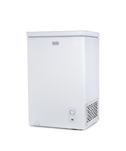 Bcfk Series Black+Decker 2.7 cu. ft. Compact Chest Freezer, Deep Freezer Holds Up To 94.5 lbs. Of Frozen Food | Fridge.com