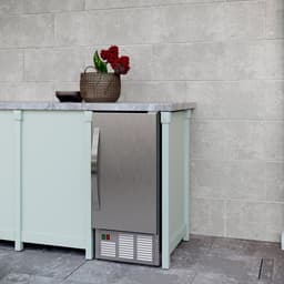 Outdoor Party 50 lb. Daily Production Freestanding Ice Maker | Fridge.com