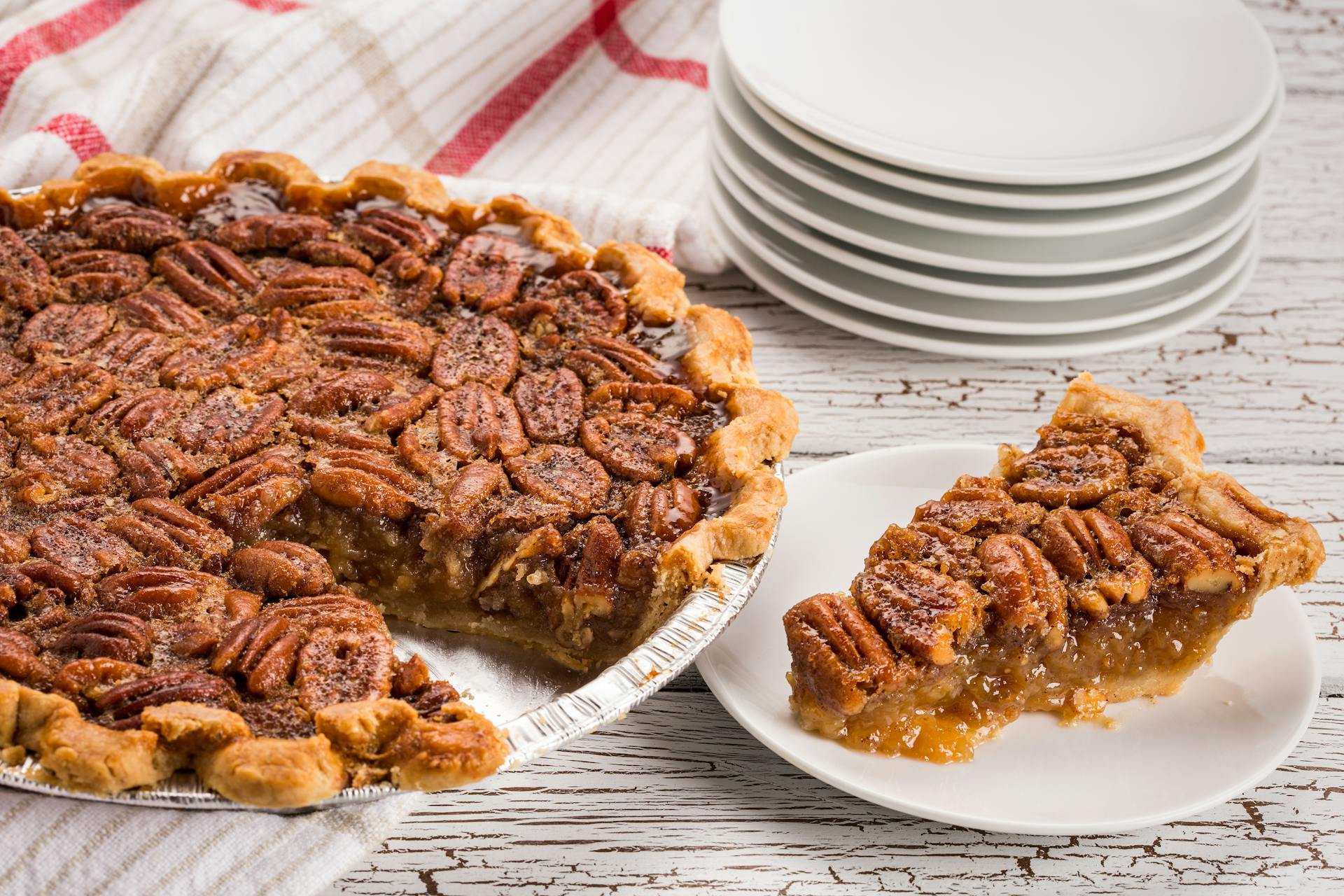 Best Fridge For National Pecan Pie Day | Fridge.com