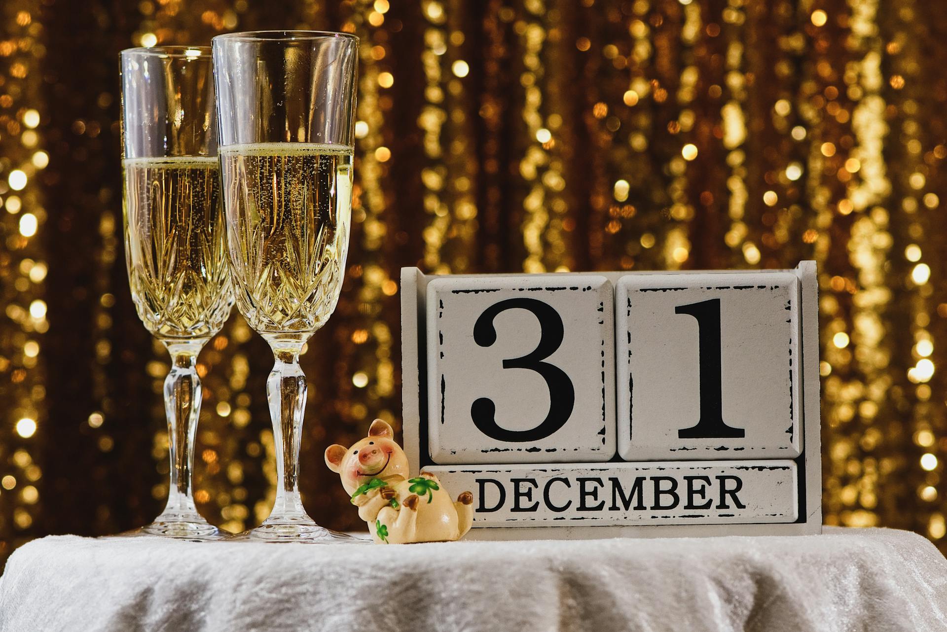 Best Led Lit Fridge For New Year’s Day | Fridge.com