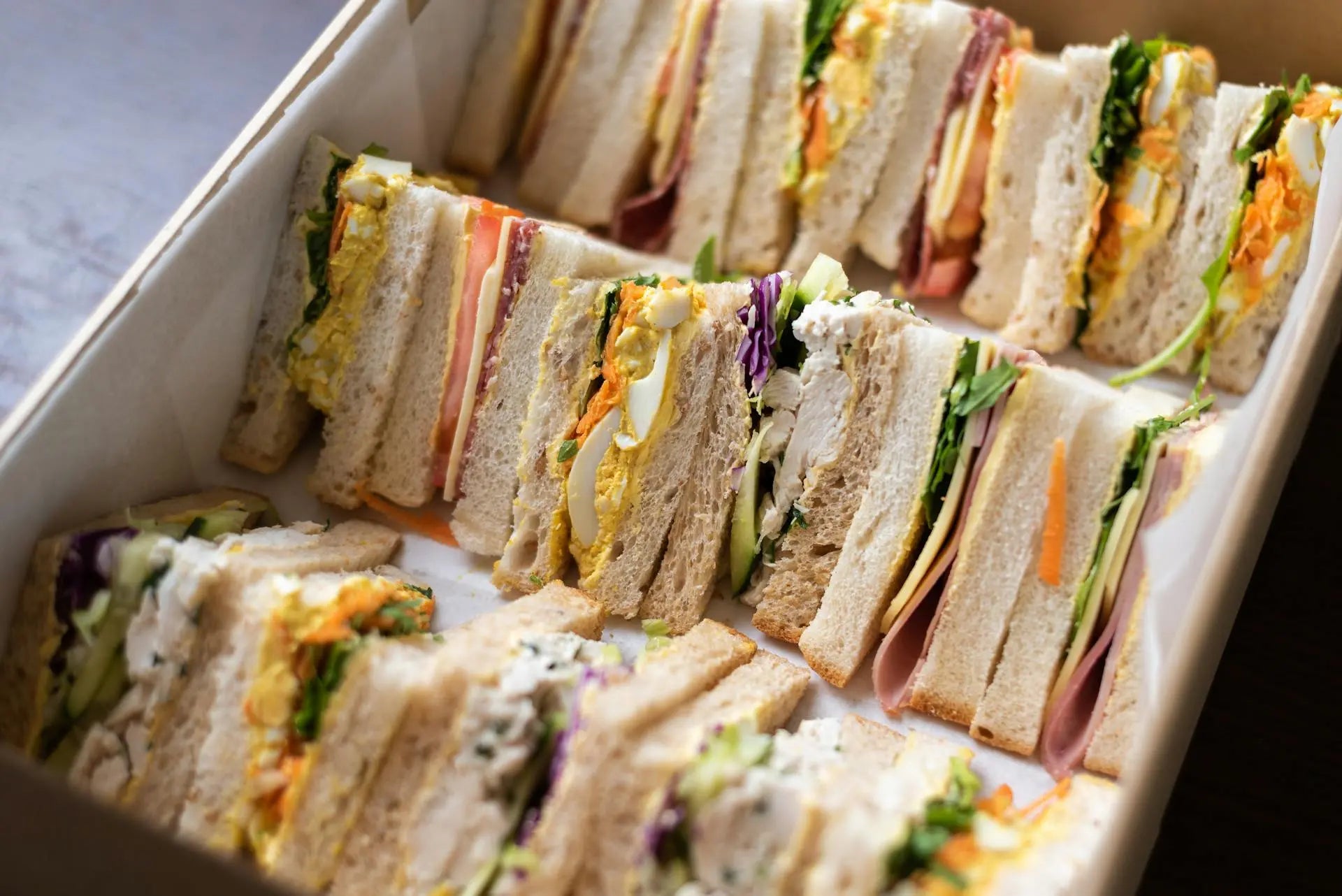 Countertop Refrigeration Sandwich Prep Box | Fridge.com