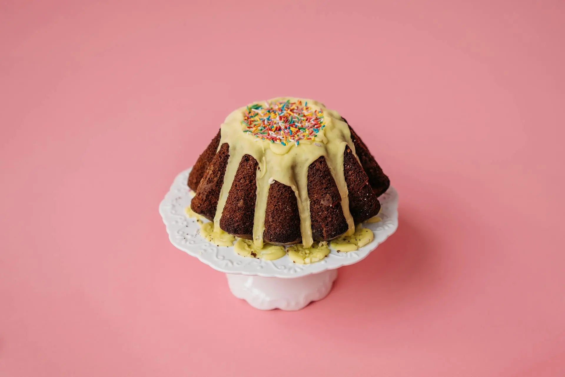 Do Cakes Need To Be Refrigerated? | Fridge.com