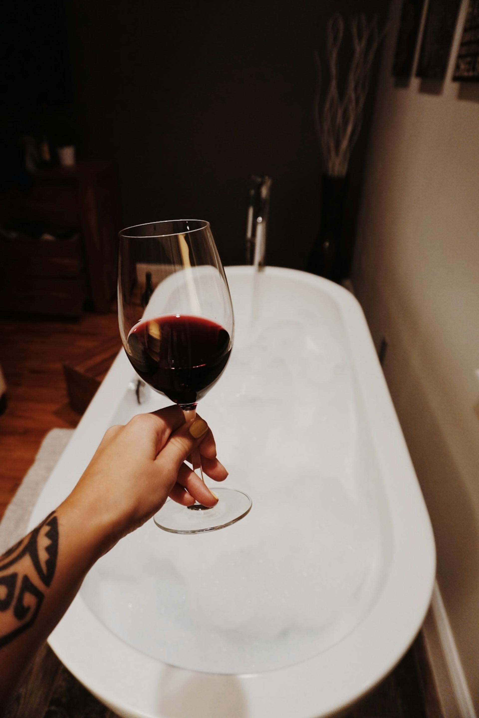 Freestanding Wine Cooler Vs. Wine Refrigerator | Fridge.com