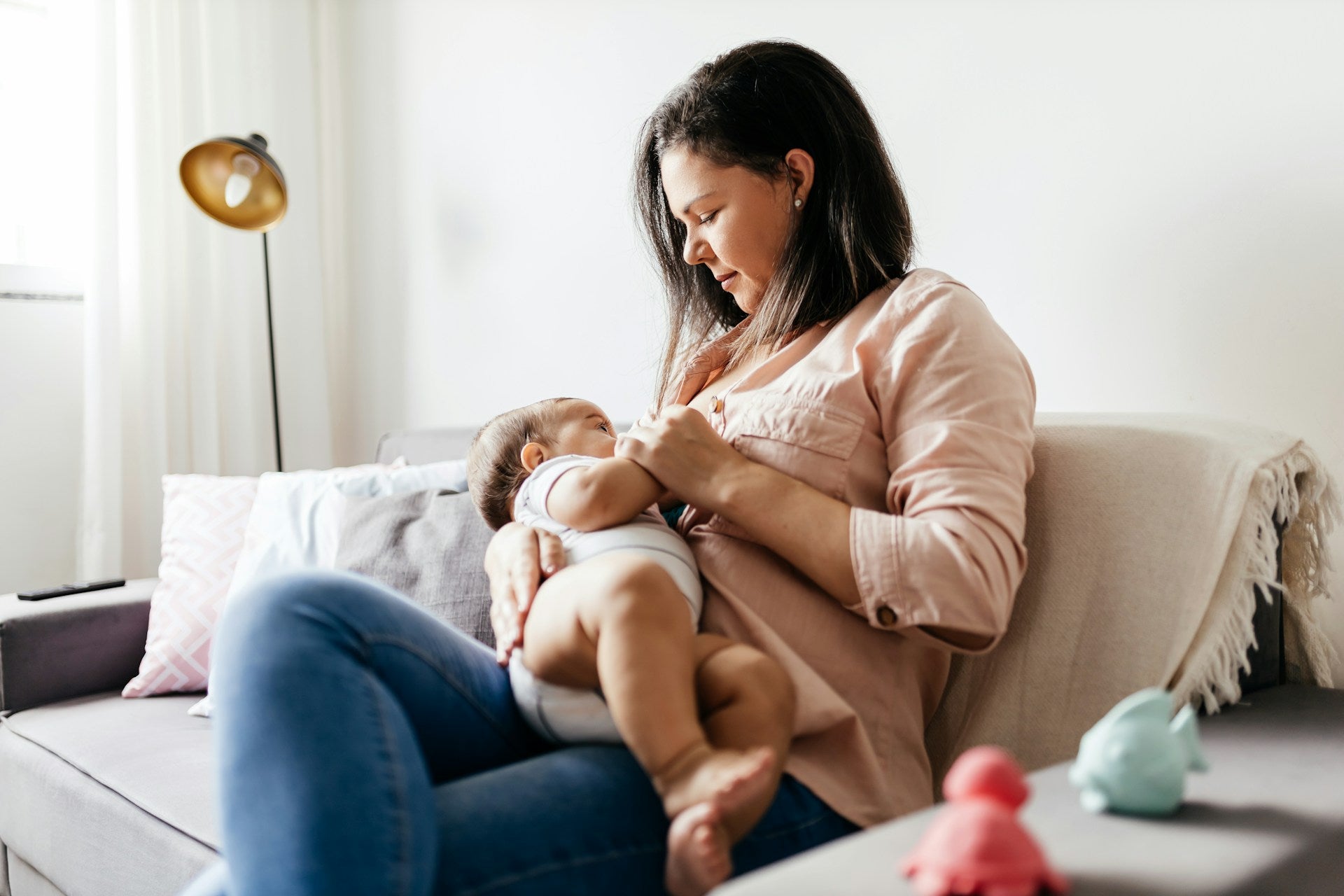 How Long Can Breast Milk Stay Out of The Fridge? | Fridge.com