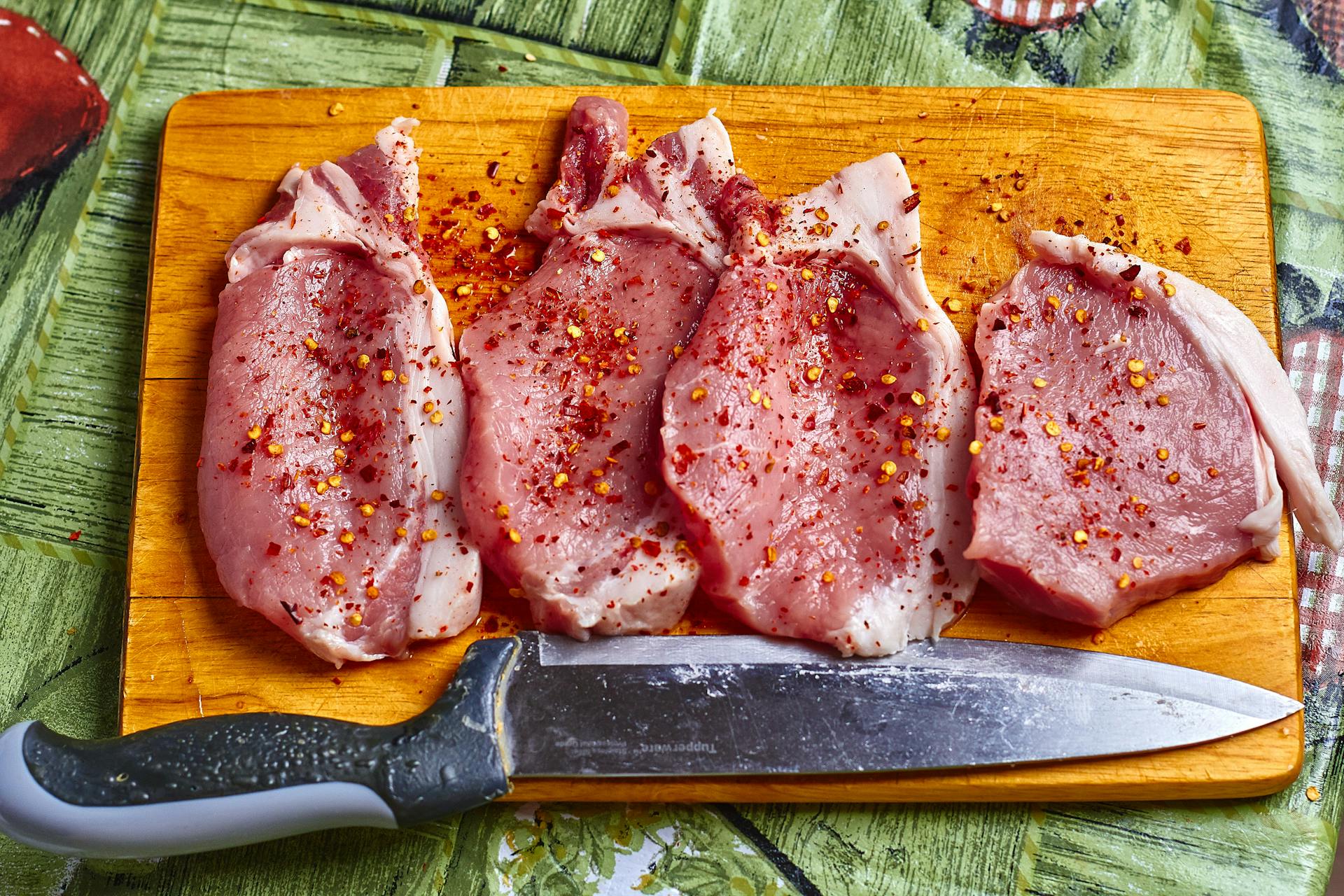 How Long Can You Keep Frozen Pork Chops In The Freezer? | Fridge.com