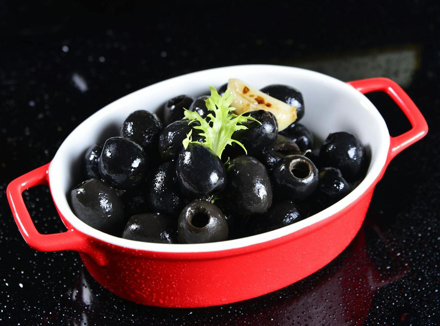 How Long Do Black Olives Last In The Refrigerator? | Fridge.com