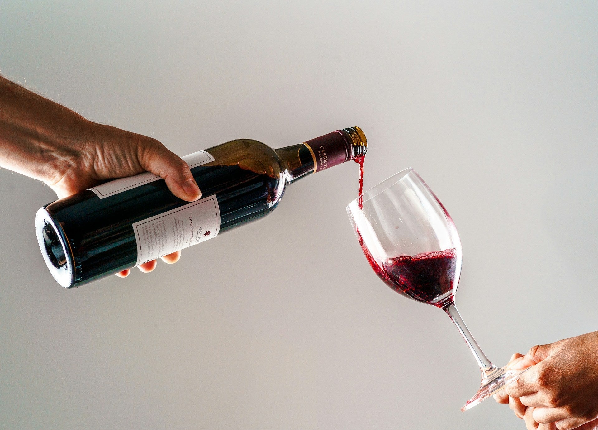 How To Keep Your Wine Fridge Odor Free | Fridge.com
