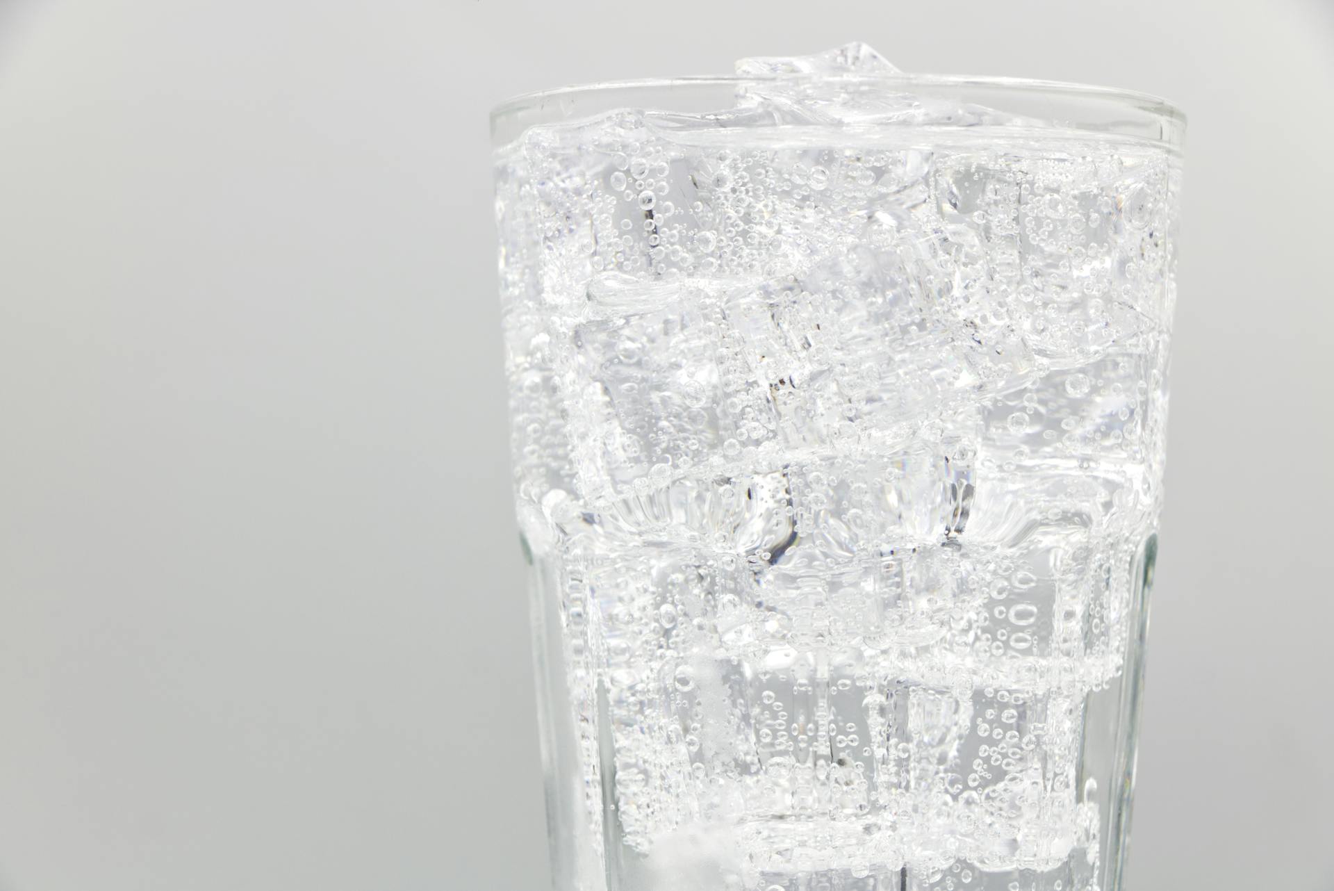 Ice Maker Vs. Retro Mini Fridge | Fridge.com