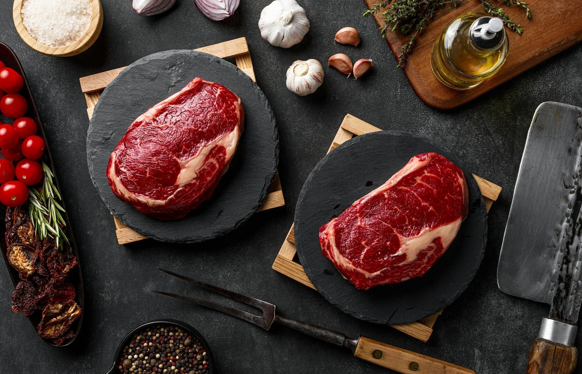 Is It Okay To Leave Meat Uncovered In The Fridge? | Fridge.com