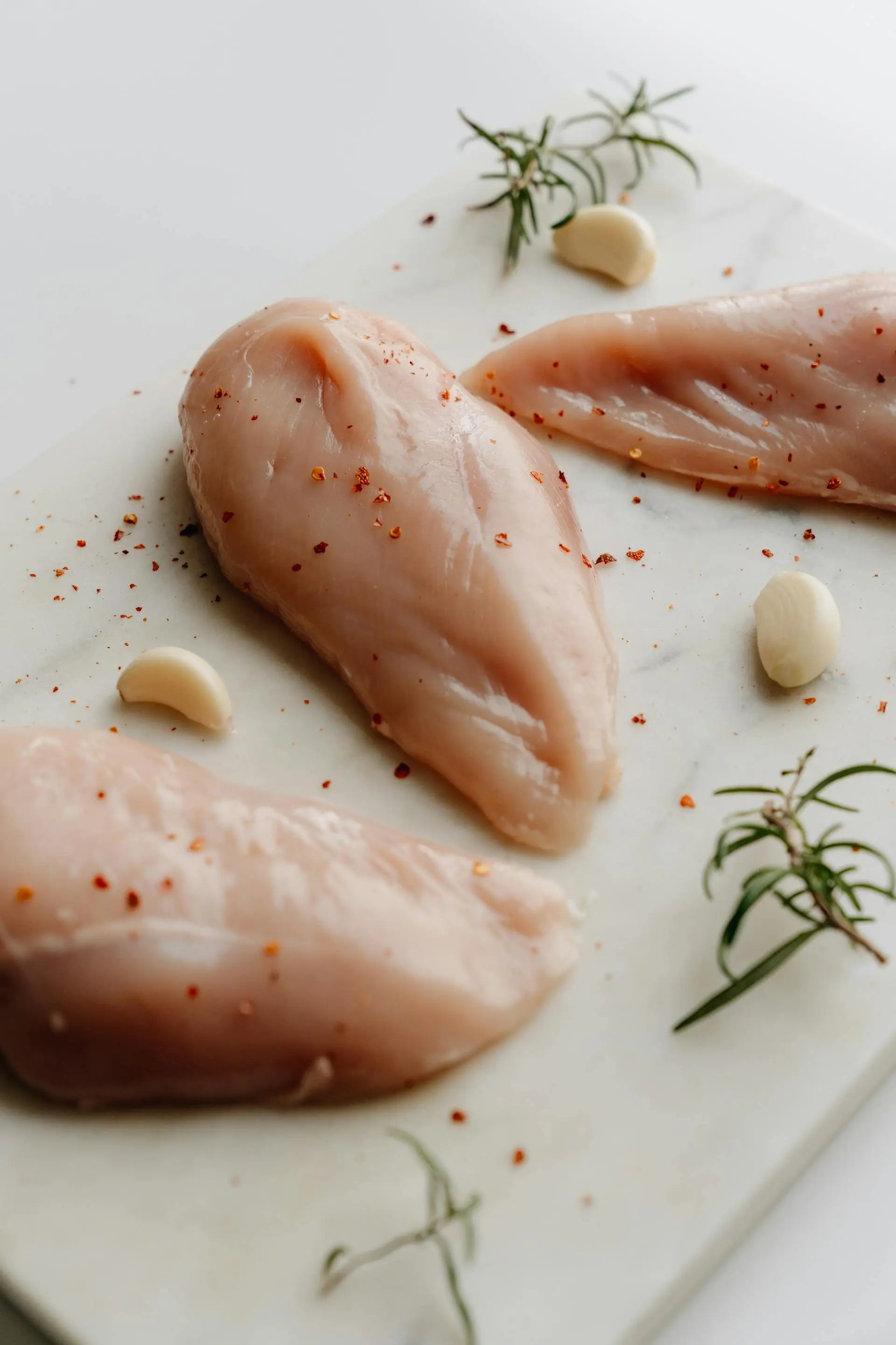 Is It Safe To Store Meats On The Bottom Shelf Of The Refrigerator? | Fridge.com