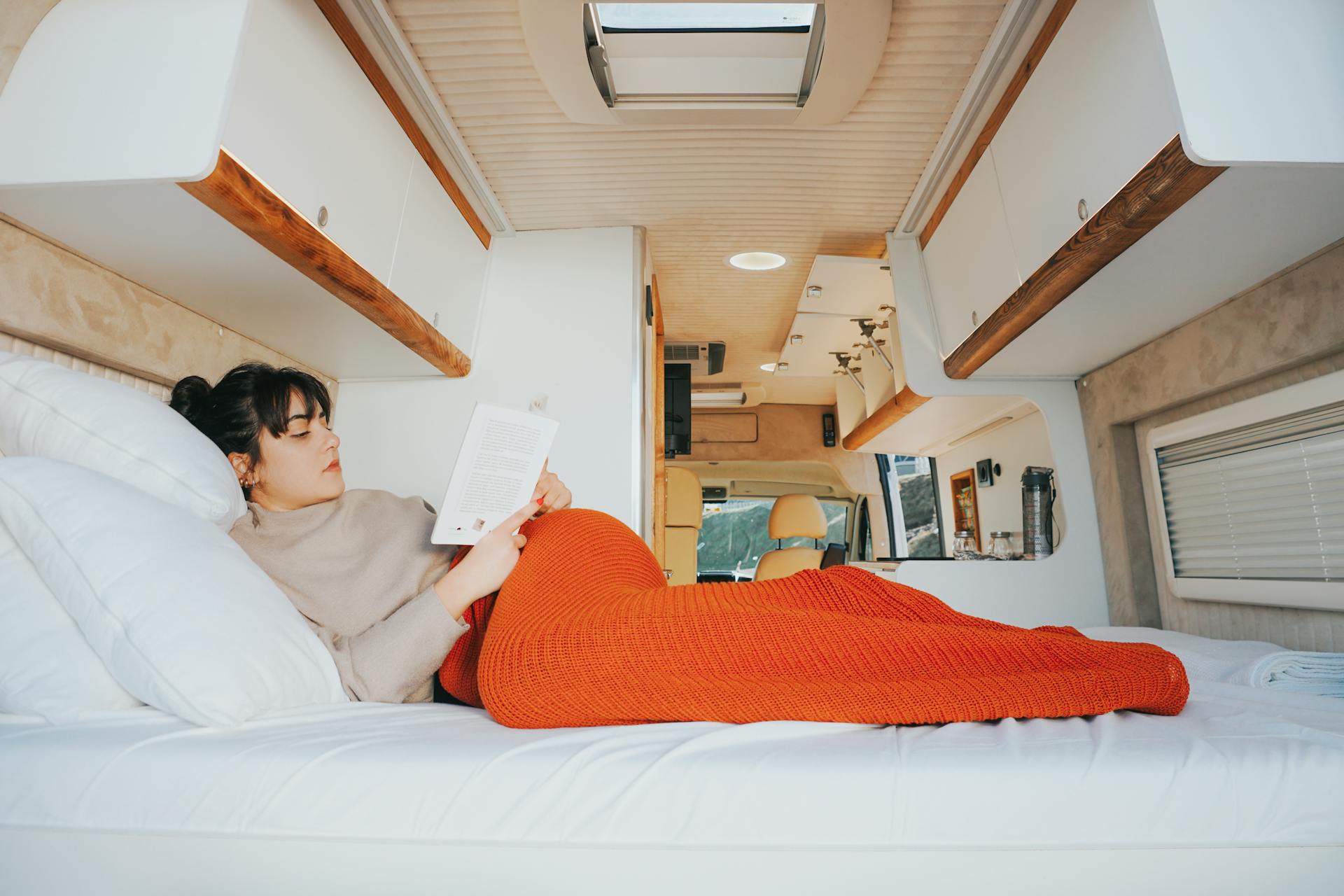 Motorhome Ice Maker | Fridge.com