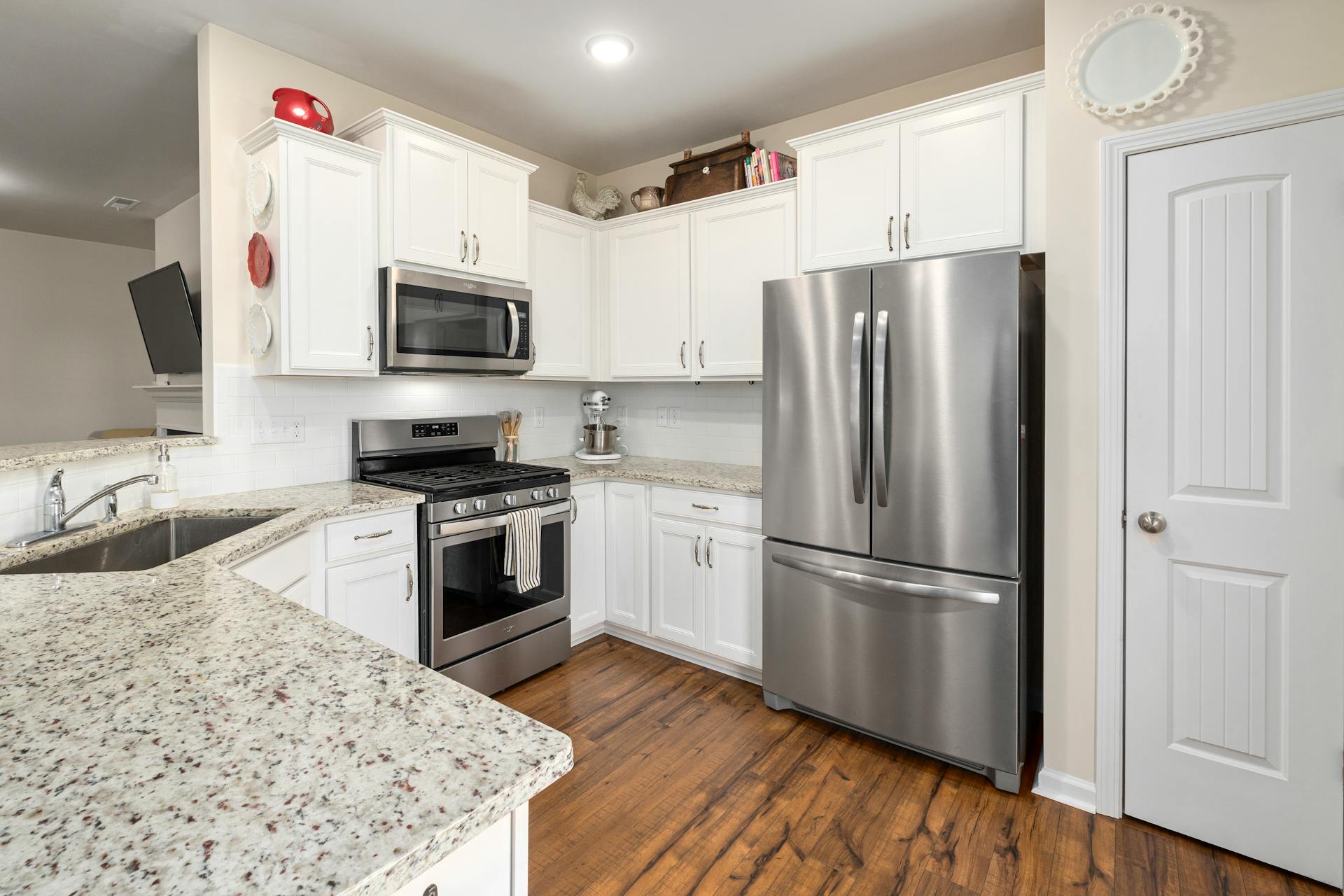 What Size Does A Counter Depth Refrigerator Come In? | Fridge.com
