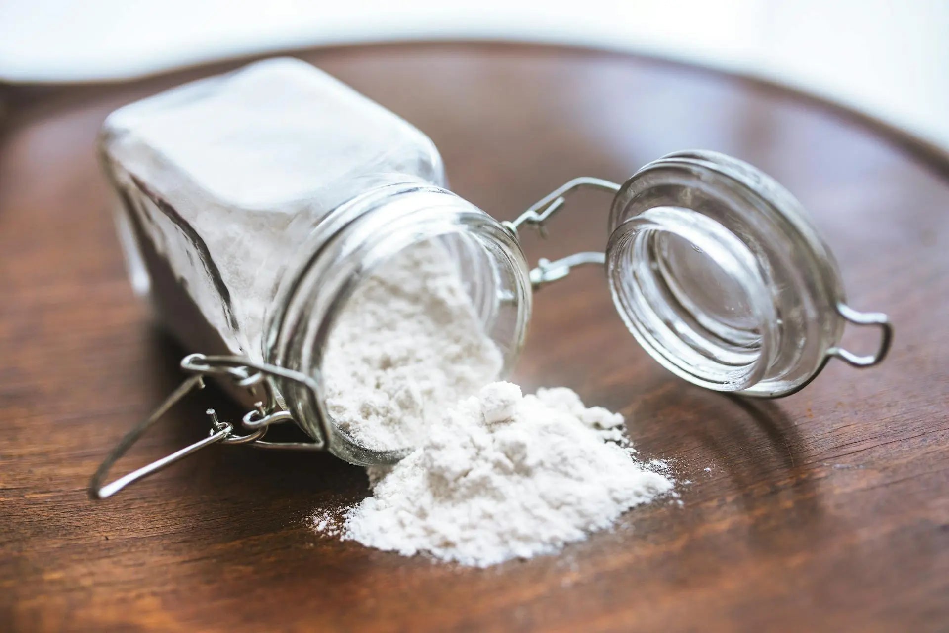 Why Do People Keep Baking Soda In The Freezer? | Fridge.com