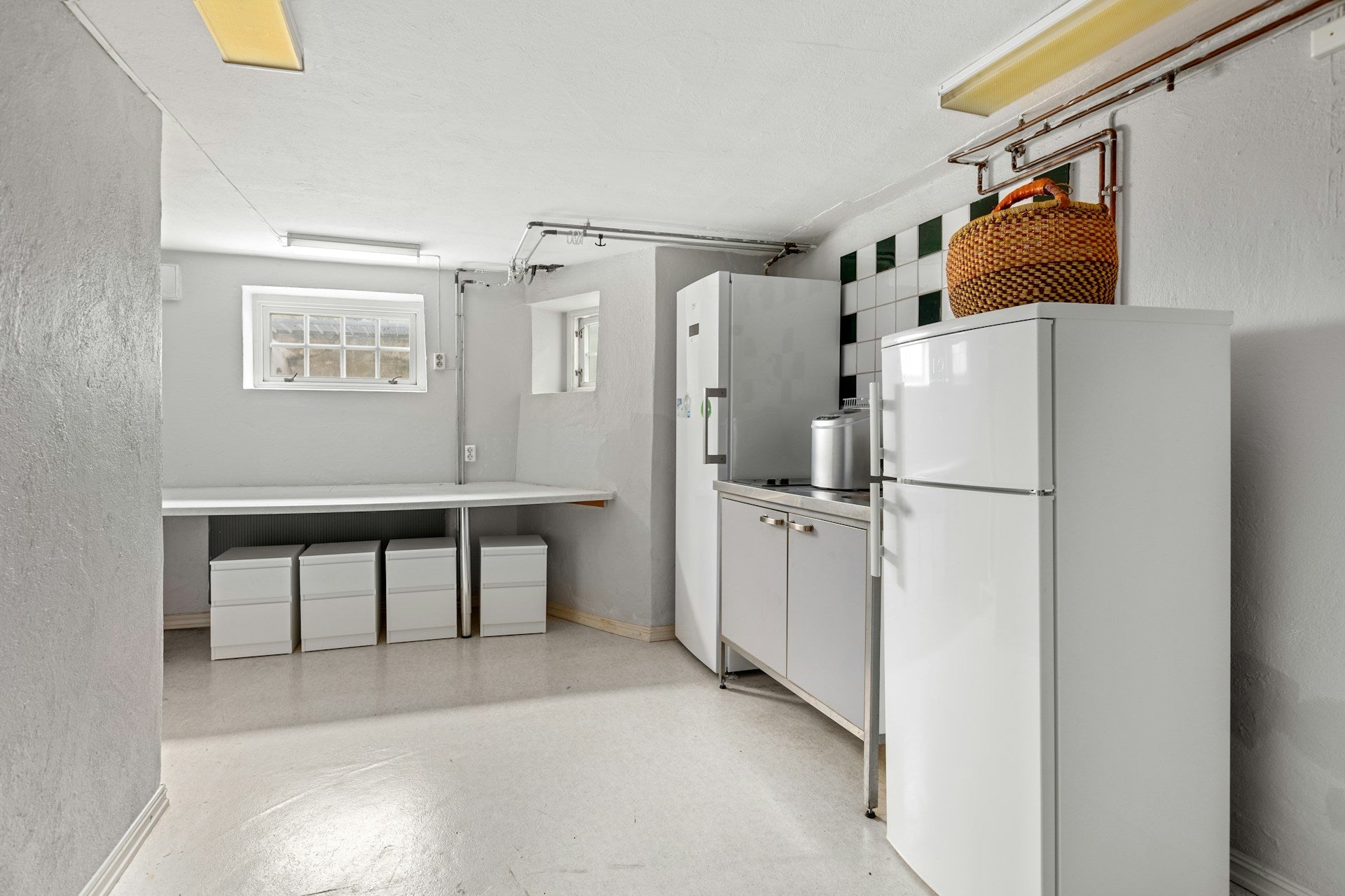 Basement Refrigerator Vs. Standard Fridge Size