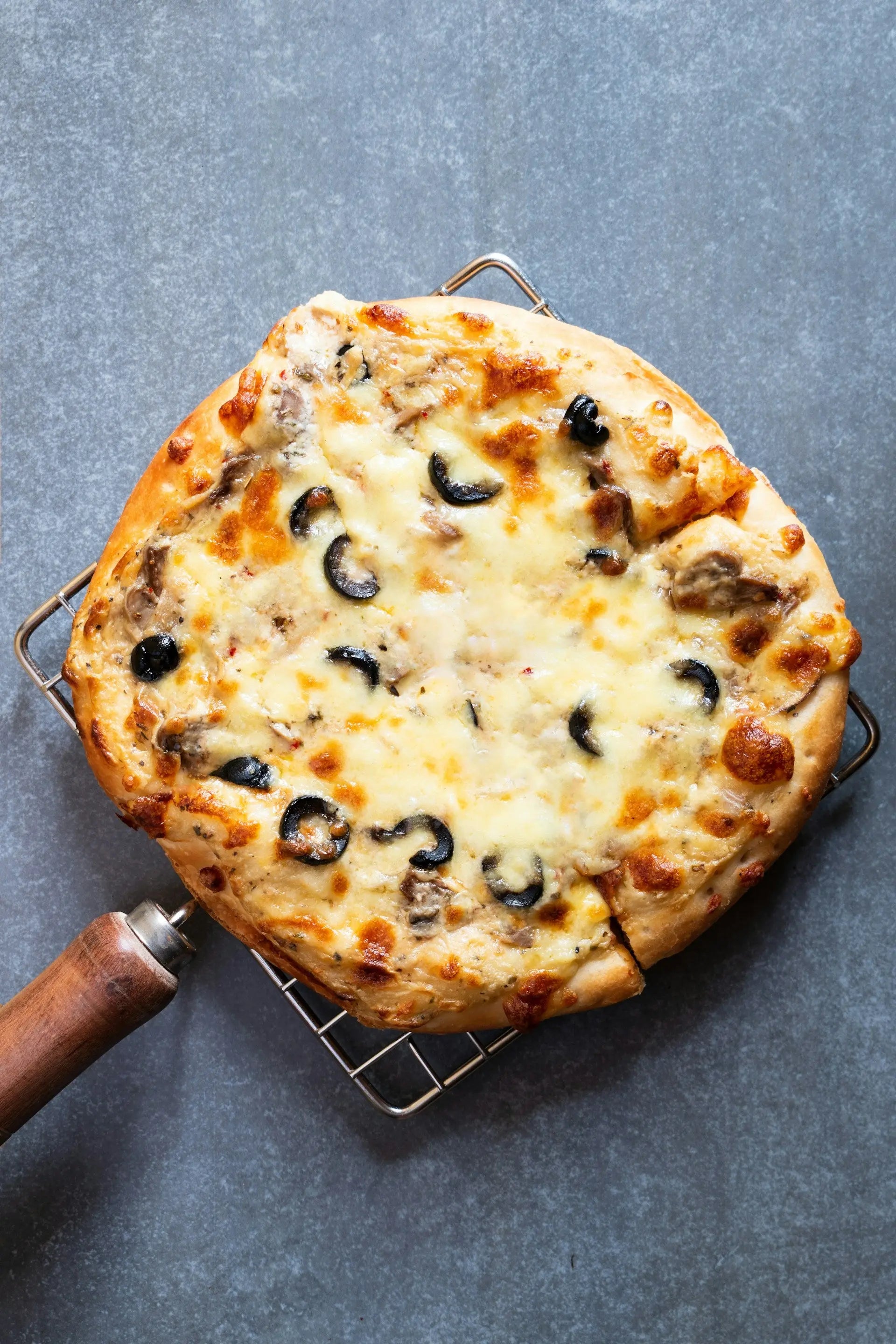 Best Fridge For National Cheese Pizza Day | Fridge.com