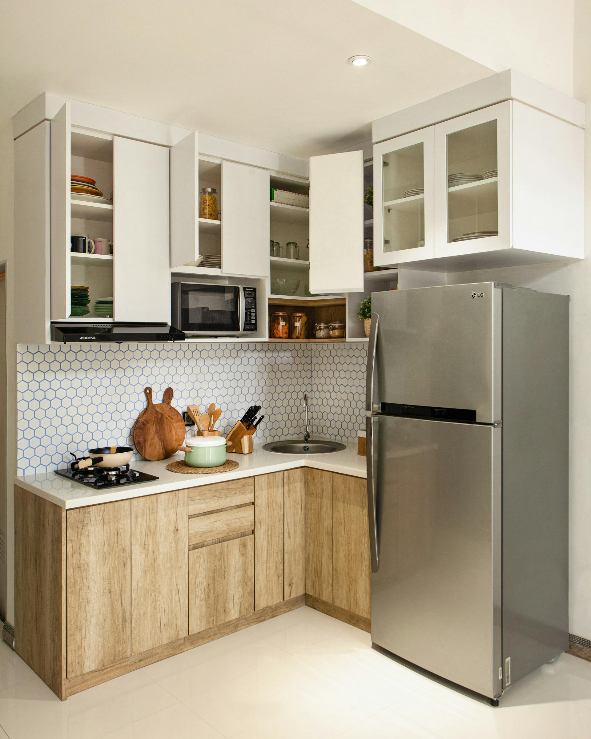 Best Size Refrigerator For A Small Kitchen