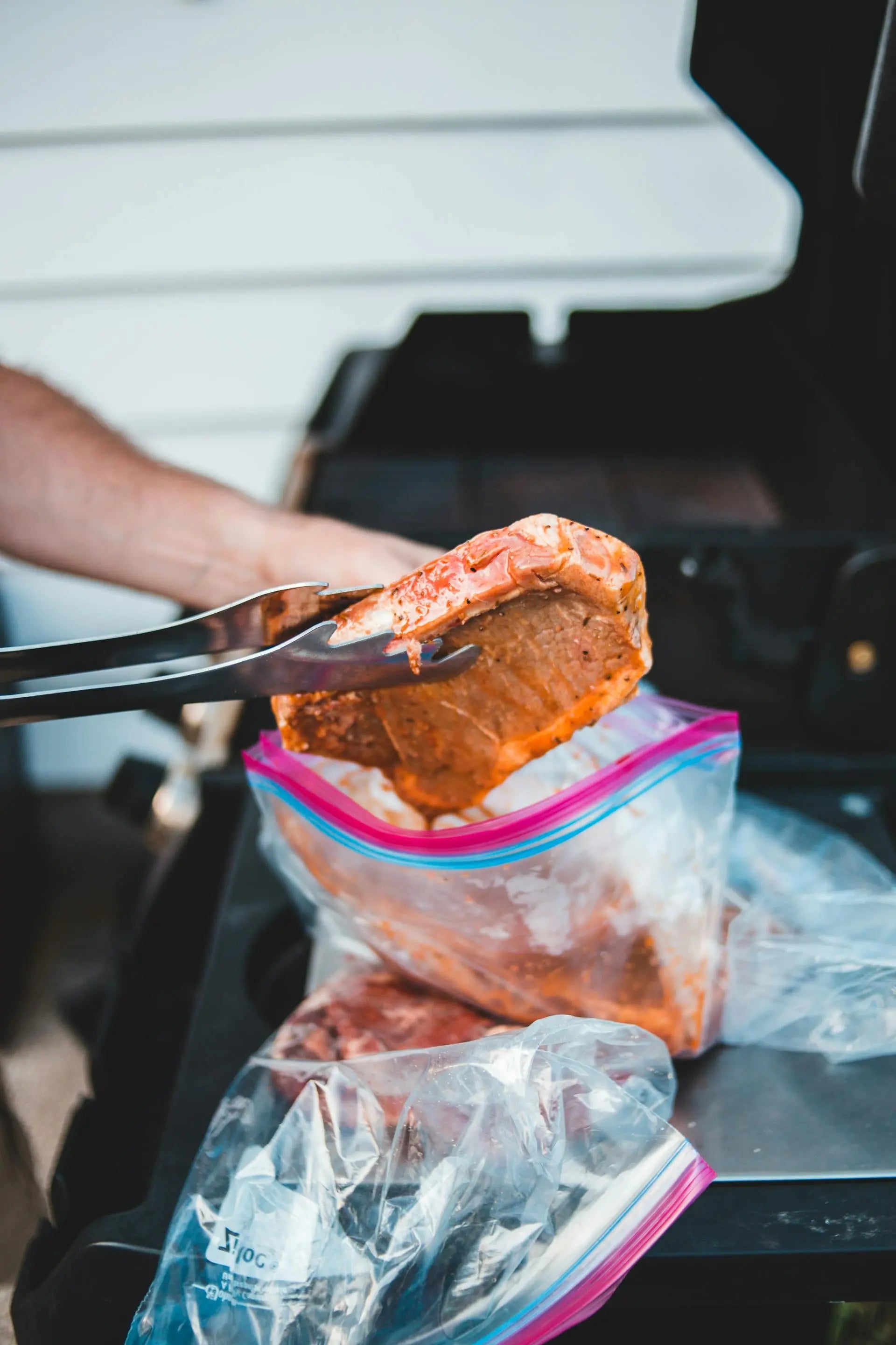Can-I-Use-A-Sandwich-Bag-As-A-Freezer-Bag | Fridge.com