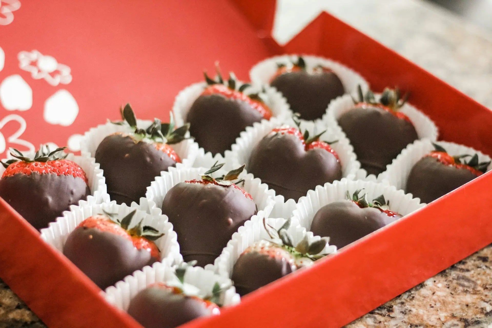 How Long Do Chocolate Strawberries Last In The Fridge? | Fridge.com