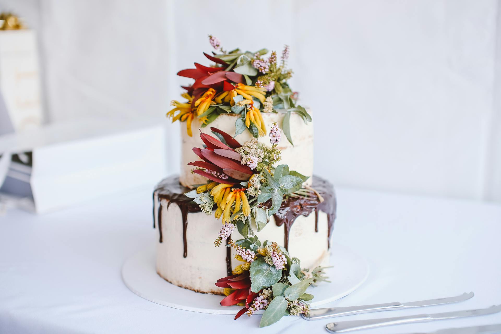 How Long Is Cake Good For In The Fridge?