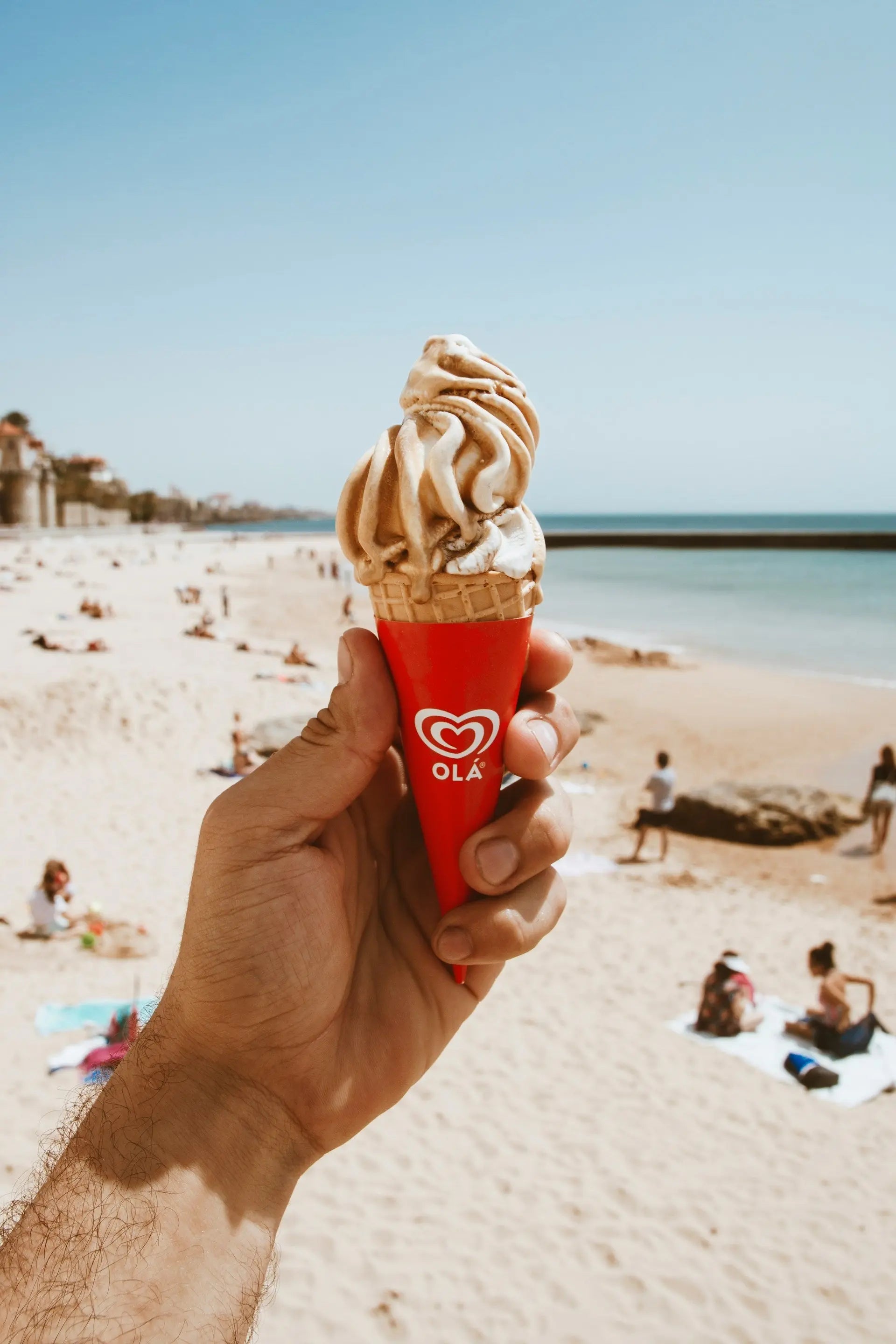 Ice-Cream-Freezer-Chest-Vs.-Reach-In-Refrigerator | Fridge.com