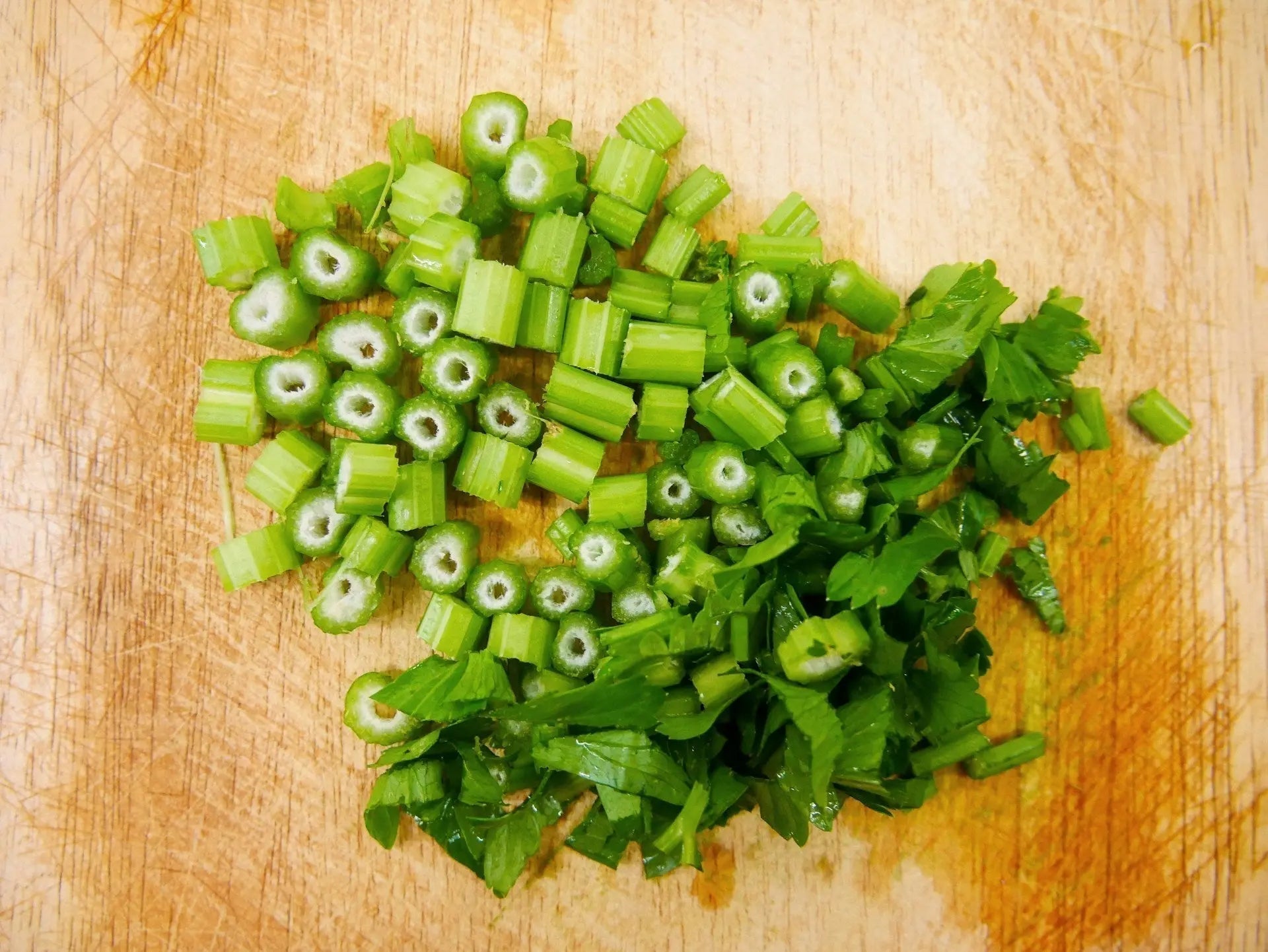 Say-Goodbye-To-Wasted-Celery-Fridge-Lifespan-Unraveled | Fridge.com
