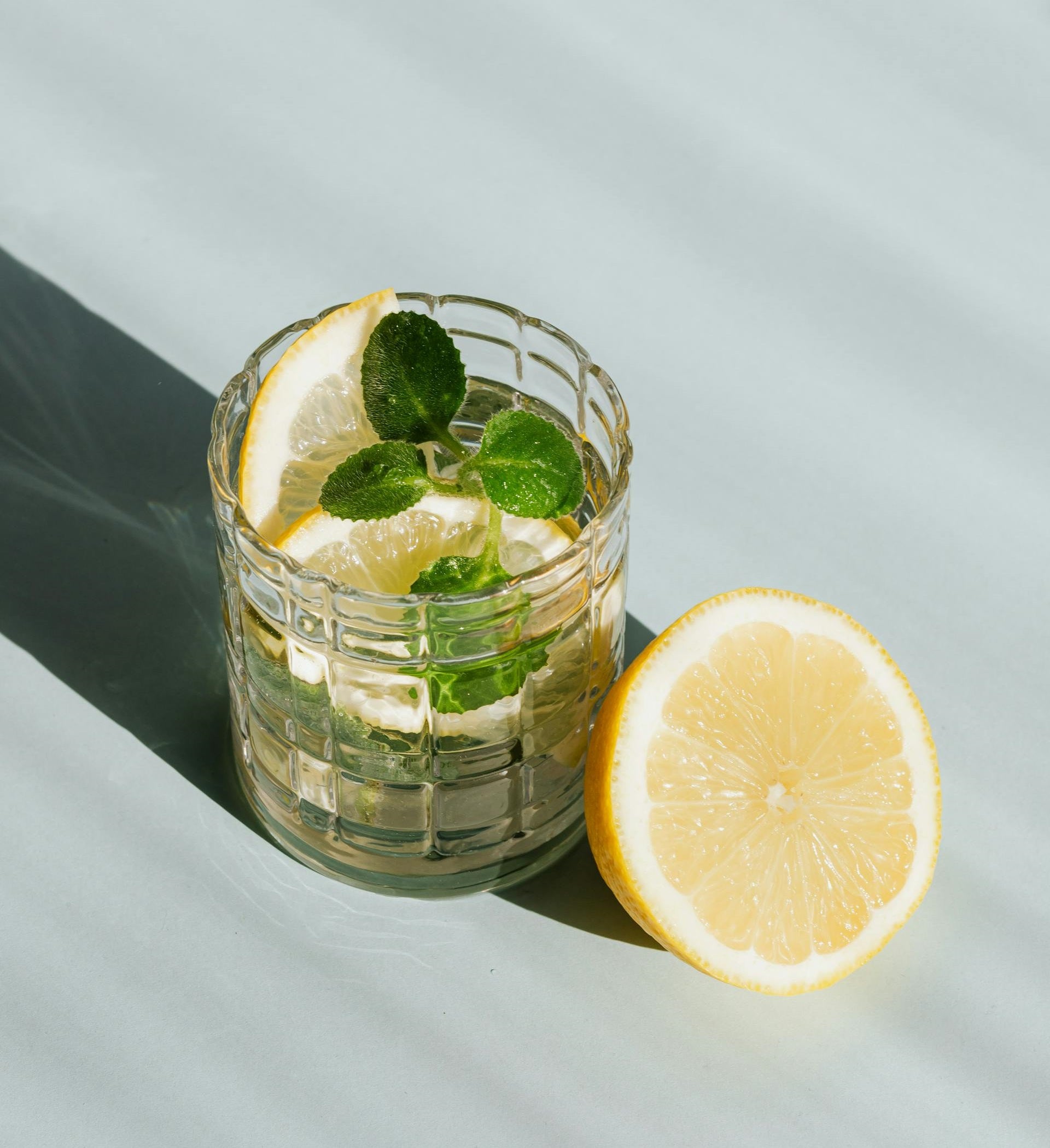 How Long Does A Cut Lemon Last In The Fridge? | Fridge.com