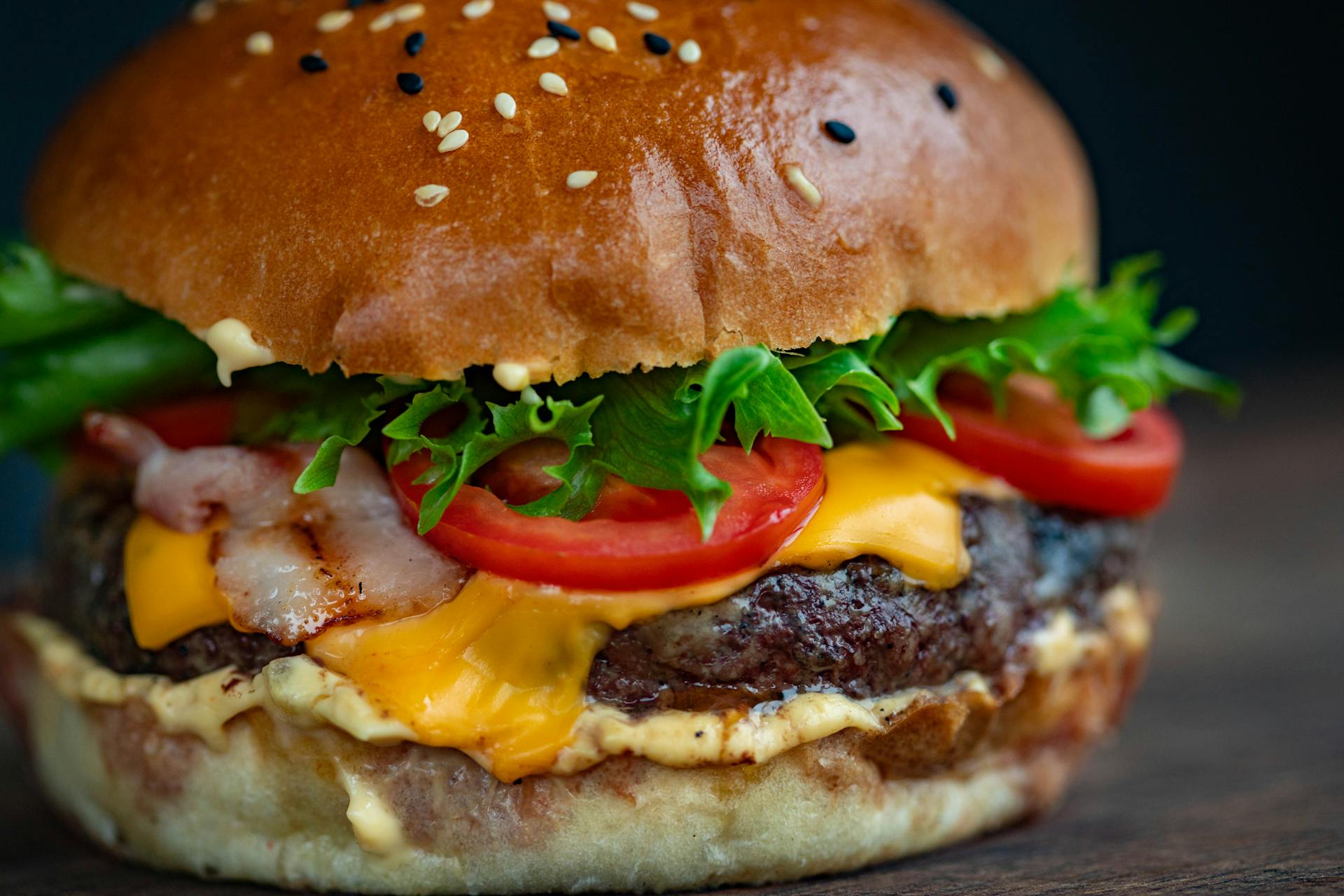 How-Long-Does-A-Burger-Last-In-The-Fridge | Fridge.com