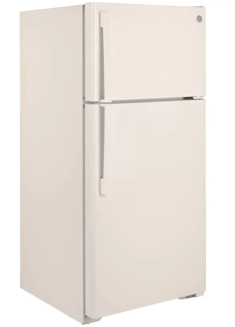 28" Energy Star Top Freezer Refrigerator | Fridge.com