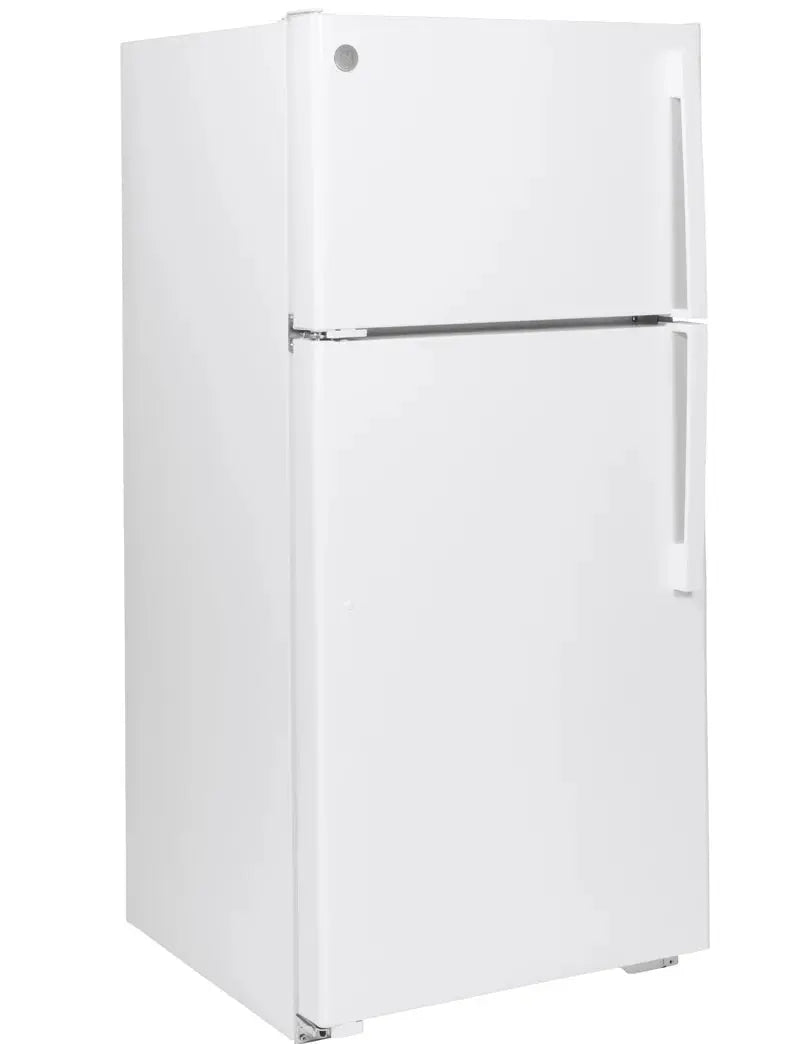 28" Energy Star Top Freezer Refrigerator | Fridge.com