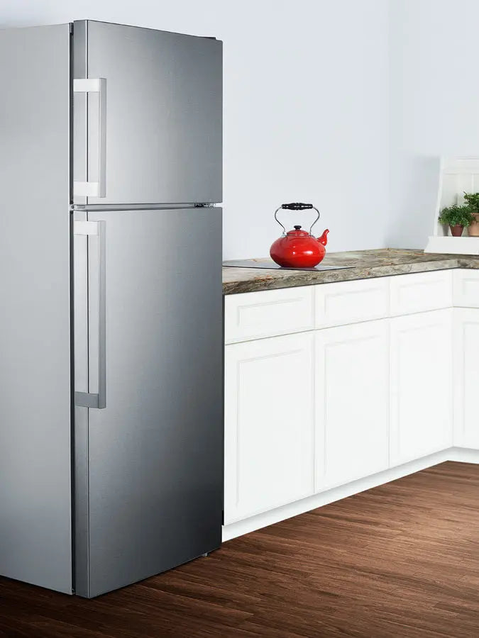 28" Wide Top Mount Refrigerator-Freezer | SUMMIT | Fridge.com