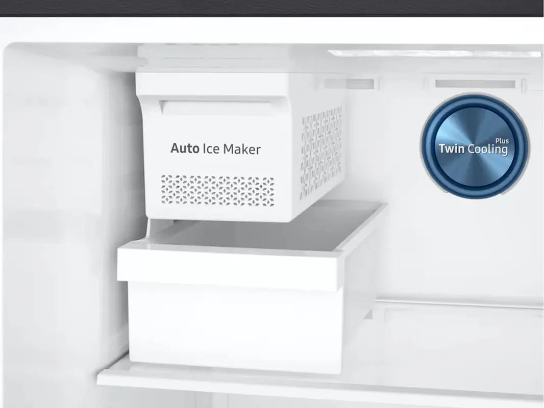 33" Top Freezer Refrigerator 21 Cu. Ft. Energy Star Refrigerator, Custom Panels Not Included | Fridge.com