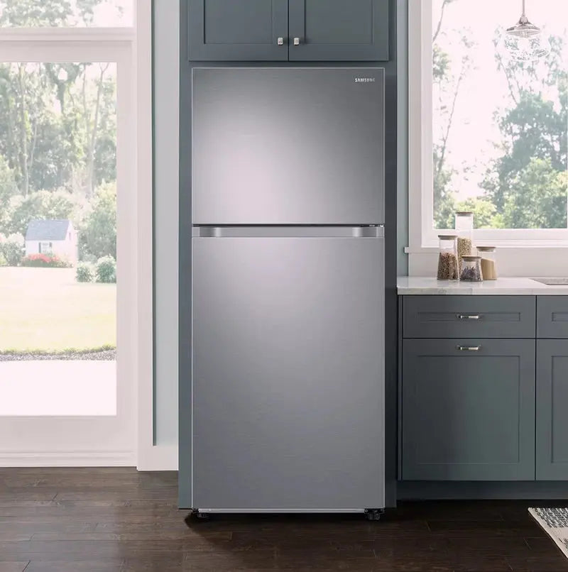 33" Top Freezer Refrigerator 21 Cu. Ft. Energy Star Refrigerator, Custom Panels Not Included | Fridge.com