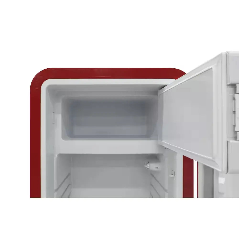 9.2 Cu. Ft. Freestanding Top Freezer Retro Refrigerator in Red | Fridge.com