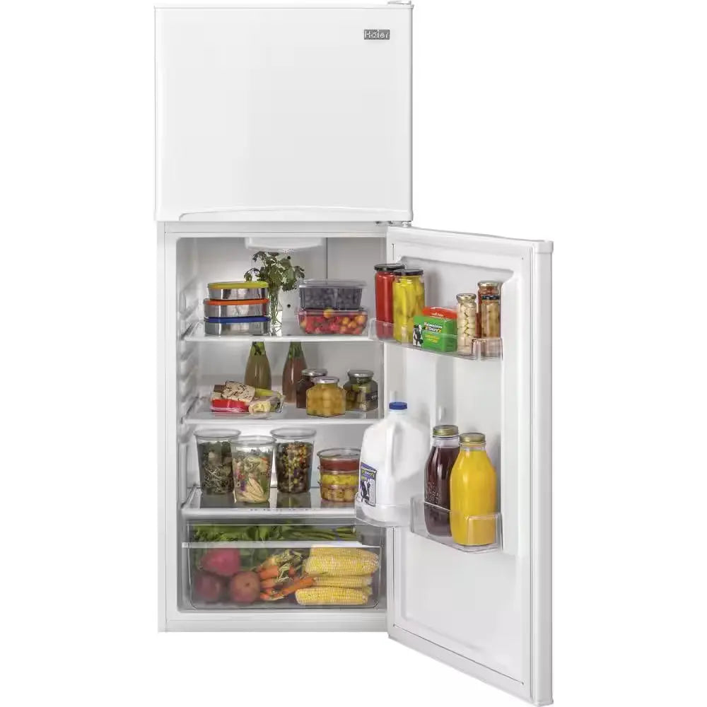 9.8 Cu. Ft. Top Freezer Refrigerator in White | Fridge.com