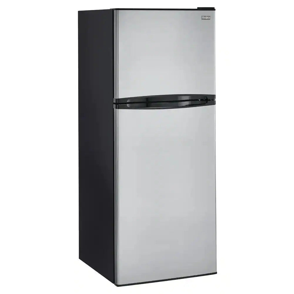 9.8 Cu. Ft. Top Freezer Refrigerator in White | Fridge.com