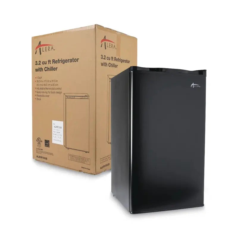 Alera® 20" 3.2 Cubic Feet Energy Star Top Freezer Refrigerator | Fridge.com