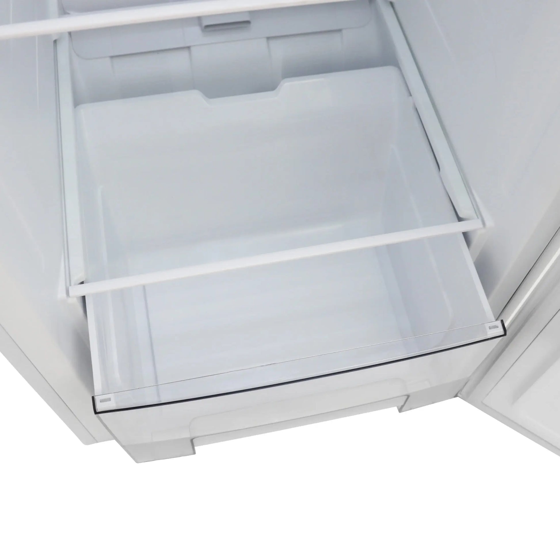 Avanti 10.8 Cu Ft Vertical Freezer, in White (AV1081VFK0W) | Fridge.com