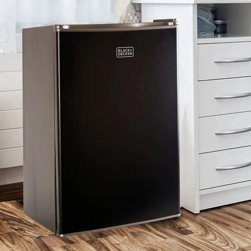 BCRK Series 2.5 Cu. Ft. Freestanding Mini Fridge with Freezer | Fridge.com