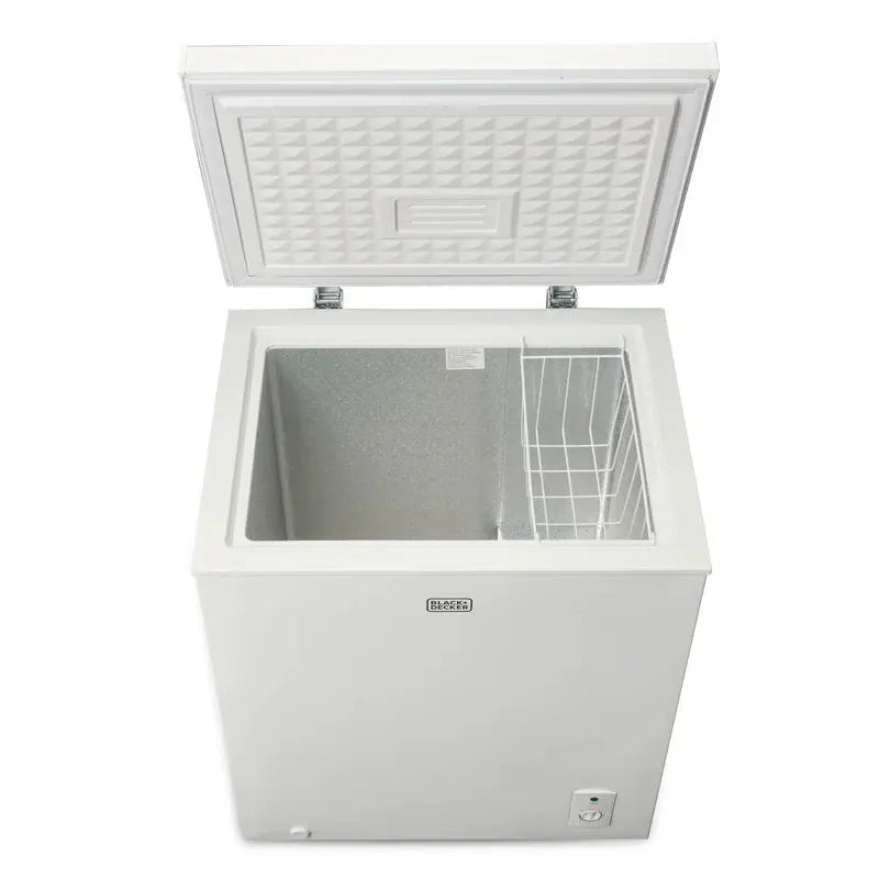 BLACK+DECKER 5.0 Cu. Ft. Chest Freezer, Holds up to 175 Lbs. of Frozen Food with Organizer Basket | Fridge.com