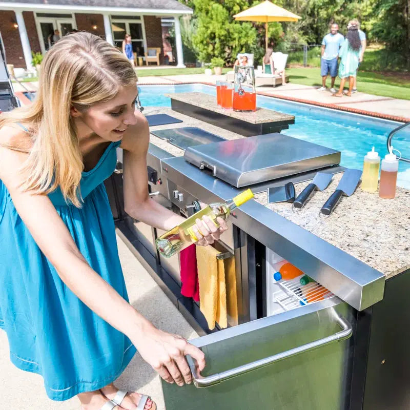 Charbroil Medallion Series 2.7 Cubic Feet Freestanding Mini Fridge Outdoor Kitchen Component | Fridge.com