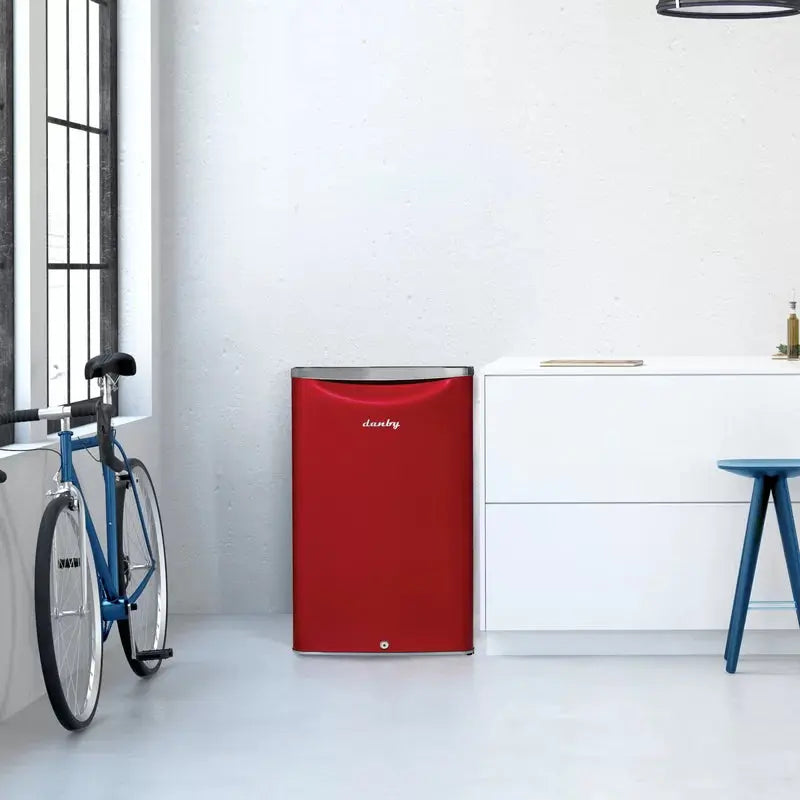 Danby Classic Retro 4.4 Cubic Feet Freestanding Mini Fridge | Fridge.com